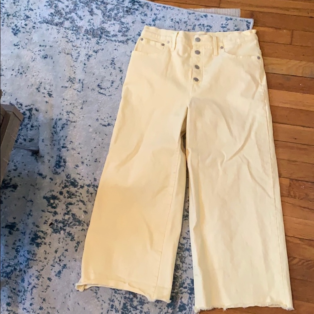 Madewell Yellow wide leg crop jeans 💛